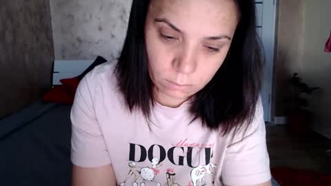 LorraGrey online show from May 2, 2026, 4:06 am
