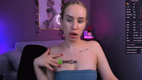 Lora for u online show from September 19, 2025, 10:54 pm