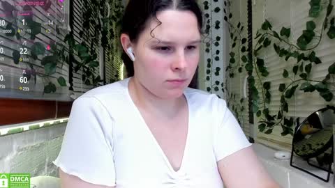 Snapshot of lost_charming chatting on February 2, 2025, 10:49 pm Alisa My darlings online show from February 2, 2025, 10:49 pm