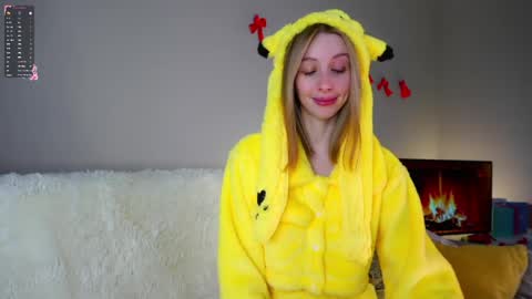Jess online show from May 3, 2026, 3:34 am