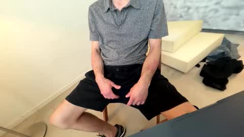 Snapshot of lostpuppyboy chatting on February 27, 2026, 7:47 pm lostpuppyboy online show from February 27, 2026, 7:47 pm