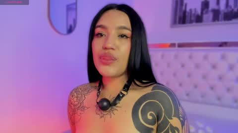 lottie_fox online show from March 25, 2026, 4:18 am