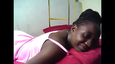 lotty_lavilla online show from May 24, 2026, 4:45 pm