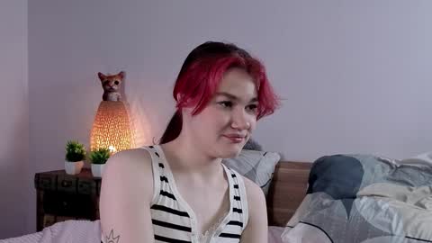 Snapshot of louannbisignano chatting on October 17, 2025, 7:49 pm Riley online show from October 17, 2025, 7:49 pm