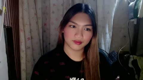 Sweet   online show from December 5, 2024, 4:23 pm