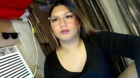 Sweet   online show from March 2, 2025, 8:18 pm
