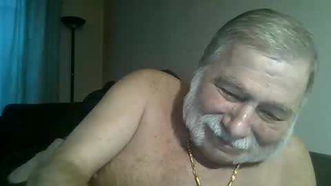 louis_chokdee online show from January 16, 2025, 3:46 pm