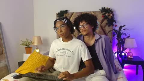 Louis Valdz online show from December 16, 2024, 9:09 pm