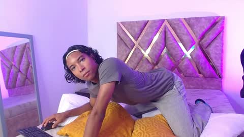 Louis Valdz online show from January 9, 2025, 8:22 pm