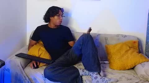 Louis Valdz online show from January 20, 2025, 4:01 pm