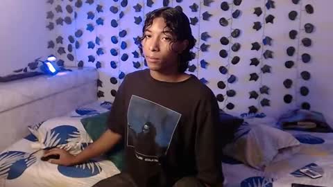 Louis Valdz online show from February 17, 2025, 8:36 pm