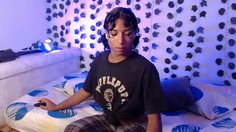 Louis Valdz online show from February 18, 2025, 6:59 am