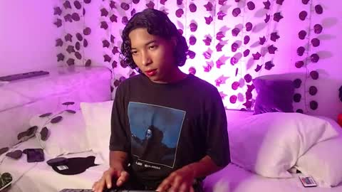 Louis Valdz online show from March 5, 2025, 8:32 pm