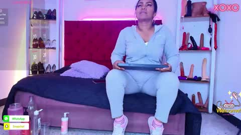  LouIse  online show from February 4, 2026, 1:39 pm