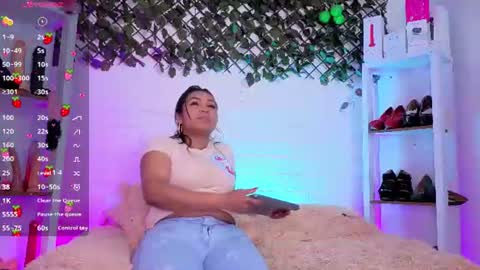  LouIse  online show from June 30, 2026, 6:42 pm