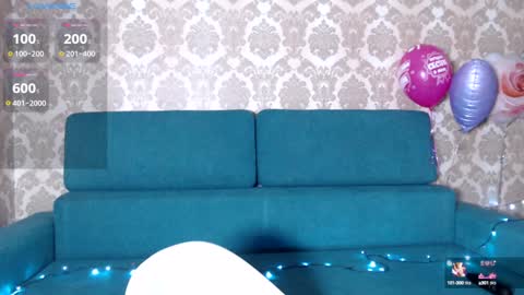 Louise online show from February 2, 2025, 4:48 am