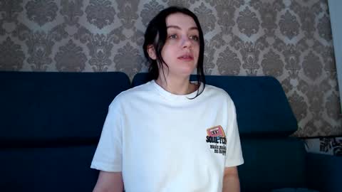 Louise online show from February 26, 2025, 4:14 am