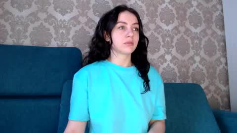 Louise online show from March 1, 2025, 5:31 am