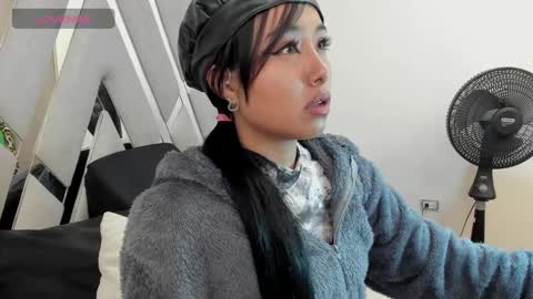 louise_taylorr online show from January 18, 2025, 12:15 pm