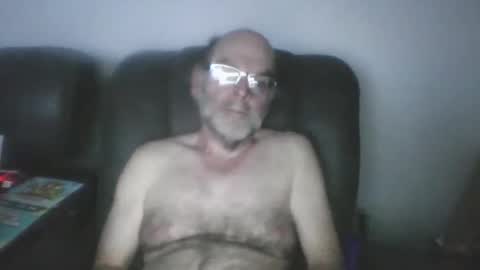 louism13 online show from April 4, 2026, 5:16 am