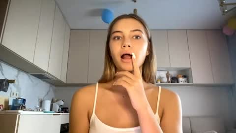 Snapshot of lourapimenta chatting on May 18, 2026, 4:40 am Eliza online show from May 18, 2026, 4:40 am