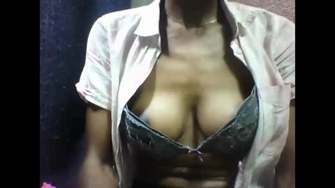 Snapshot of lovaelisa chatting on November 2, 2025, 2:47 am lovaelisa online show from November 2, 2025, 2:47 am