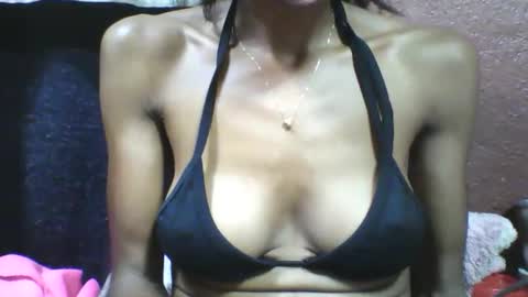 Snapshot of lovaelisa chatting on November 11, 2025, 5:24 pm lovaelisa online show from November 11, 2025, 5:24 pm