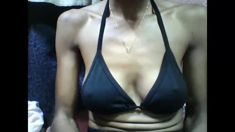 Snapshot of lovaelisa chatting on November 17, 2025, 5:13 am lovaelisa online show from November 17, 2025, 5:13 am