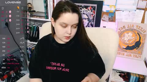 Mia  online show from February 1, 2026, 12:26 pm