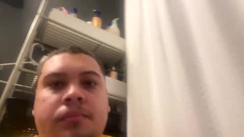 Snapshot of love01109 chatting on September 25, 2025, 9:46 am love01109 online show from September 25, 2025, 9:46 am