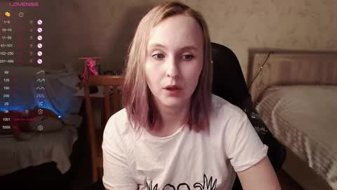 Snapshot of love_agatha chatting on October 14, 2025, 11:22 am Agatha online show from October 14, 2025, 11:22 am