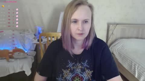 Snapshot of love_agatha chatting on October 19, 2025, 5:08 am Agatha online show from October 19, 2025, 5:08 am