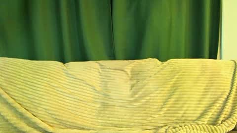 Cute face online show from November 15, 2025, 2:42 am