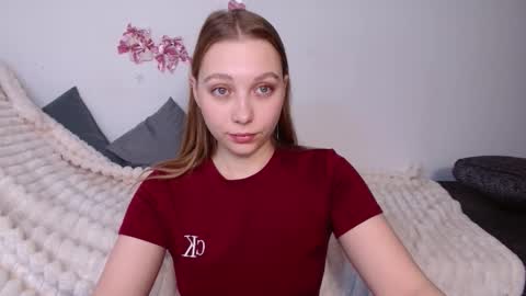 love bella  online show from February 24, 2026, 12:08 am