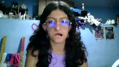 Snapshot of love_electra chatting on October 15, 2025, 2:11 am love_electra online show from October 15, 2025, 2:11 am