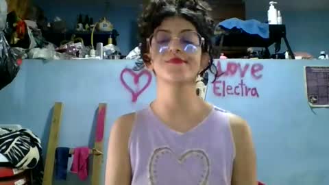 Snapshot of love_electra chatting on October 25, 2025, 2:35 pm love_electra online show from October 25, 2025, 2:35 pm