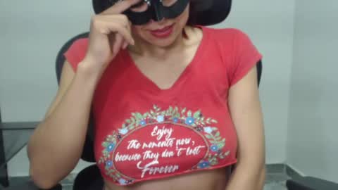 Nina online show from February 22, 2025, 1:00 am