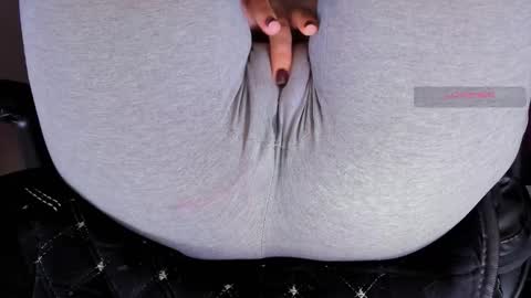 Snapshot of love_hard_kiru chatting on September 15, 2025, 12:38 pm Kira online show from September 15, 2025, 12:38 pm