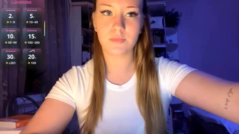 Snapshot of love_haven chatting on October 2, 2025, 4:25 pm Megan online show from October 2, 2025, 4:25 pm