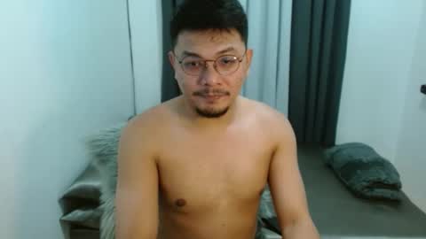 Snapshot of love_hottieh chatting on October 4, 2025, 9:18 am love_hottieh online show from October 4, 2025, 9:18 am