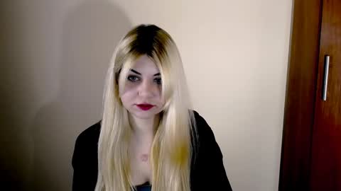Alexya online show from January 22, 2025, 11:45 am