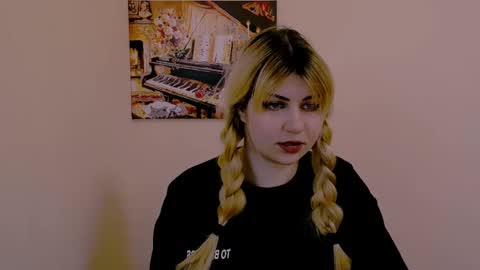 Alexya online show from March 5, 2025, 3:51 pm