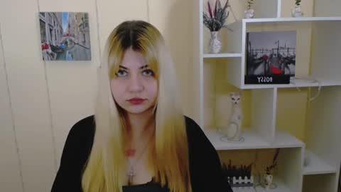 Alexya online show from March 7, 2025, 4:11 pm