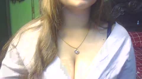 Luna online show from February 23, 2025, 8:44 pm