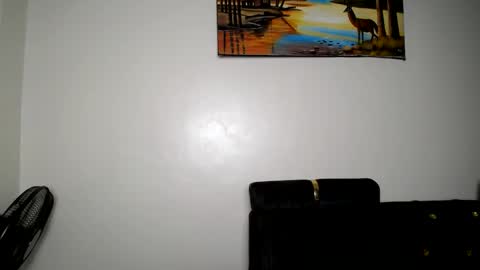 Snapshot of love_miah chatting on September 25, 2025, 2:04 am Miah online show from September 25, 2025, 2:04 am