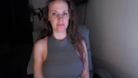 LoVe On  online show from December 4, 2024, 10:35 am