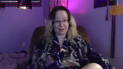 Snapshot of love_you_julia chatting on September 24, 2025, 3:32 am love_you_julia online show from September 24, 2025, 3:32 am