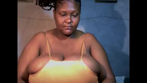 Snapshot of lovebesty chatting on June 8, 2026, 3:45 pm lovebesty online show from June 8, 2026, 3:45 pm