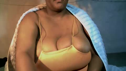 Snapshot of lovebesty chatting on June 9, 2026, 4:57 am lovebesty online show from June 9, 2026, 4:57 am