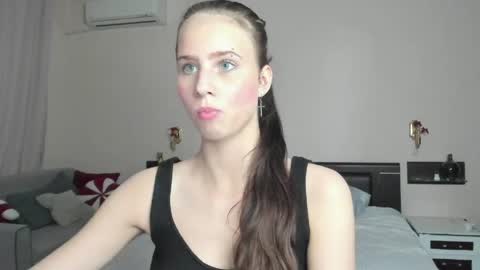 Snapshot of lovebettie chatting on June 9, 2026, 2:39 pm Elisabette online show from June 9, 2026, 2:39 pm